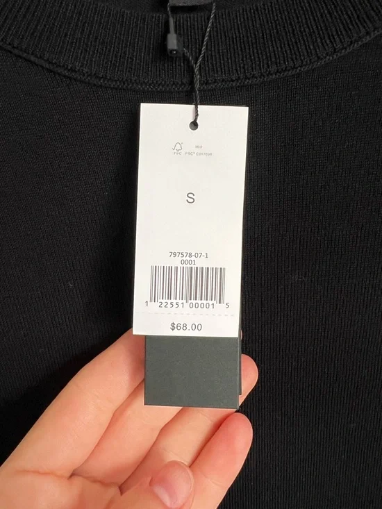 Banana Republic Black Crewneck Sweater - NWT - Picture 3 of 4